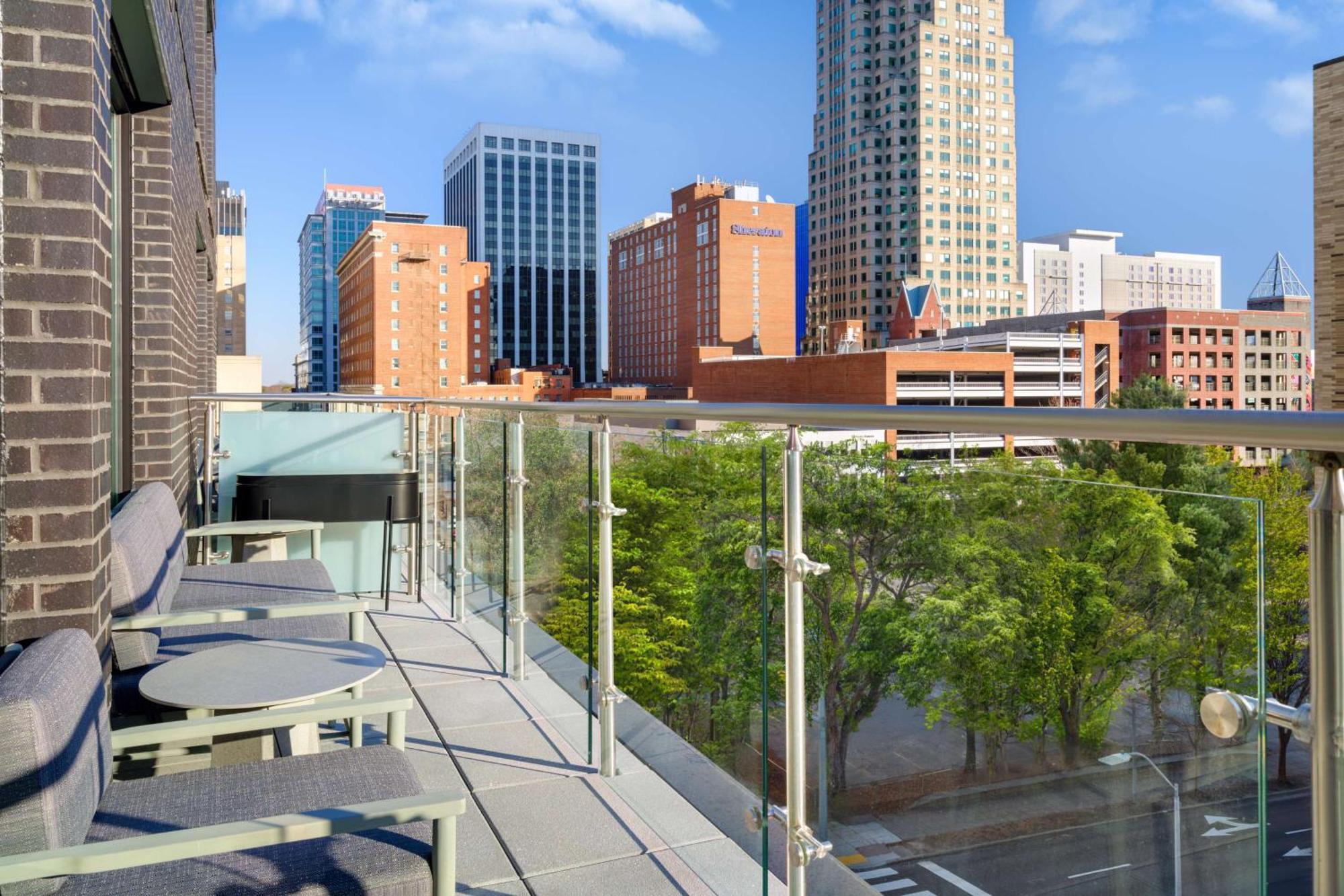 Hotel Tempo By Hilton Raleigh Downtown Exterior foto