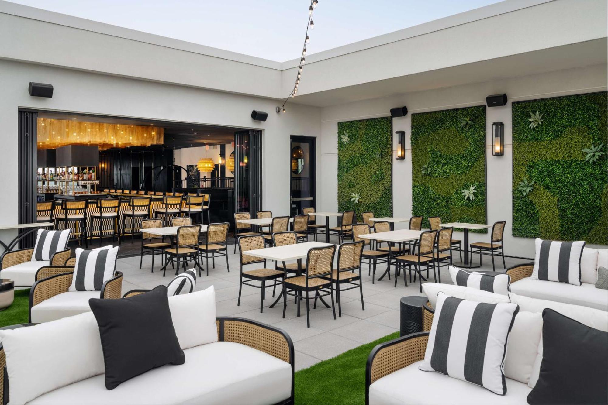 Hotel Tempo By Hilton Raleigh Downtown Exterior foto